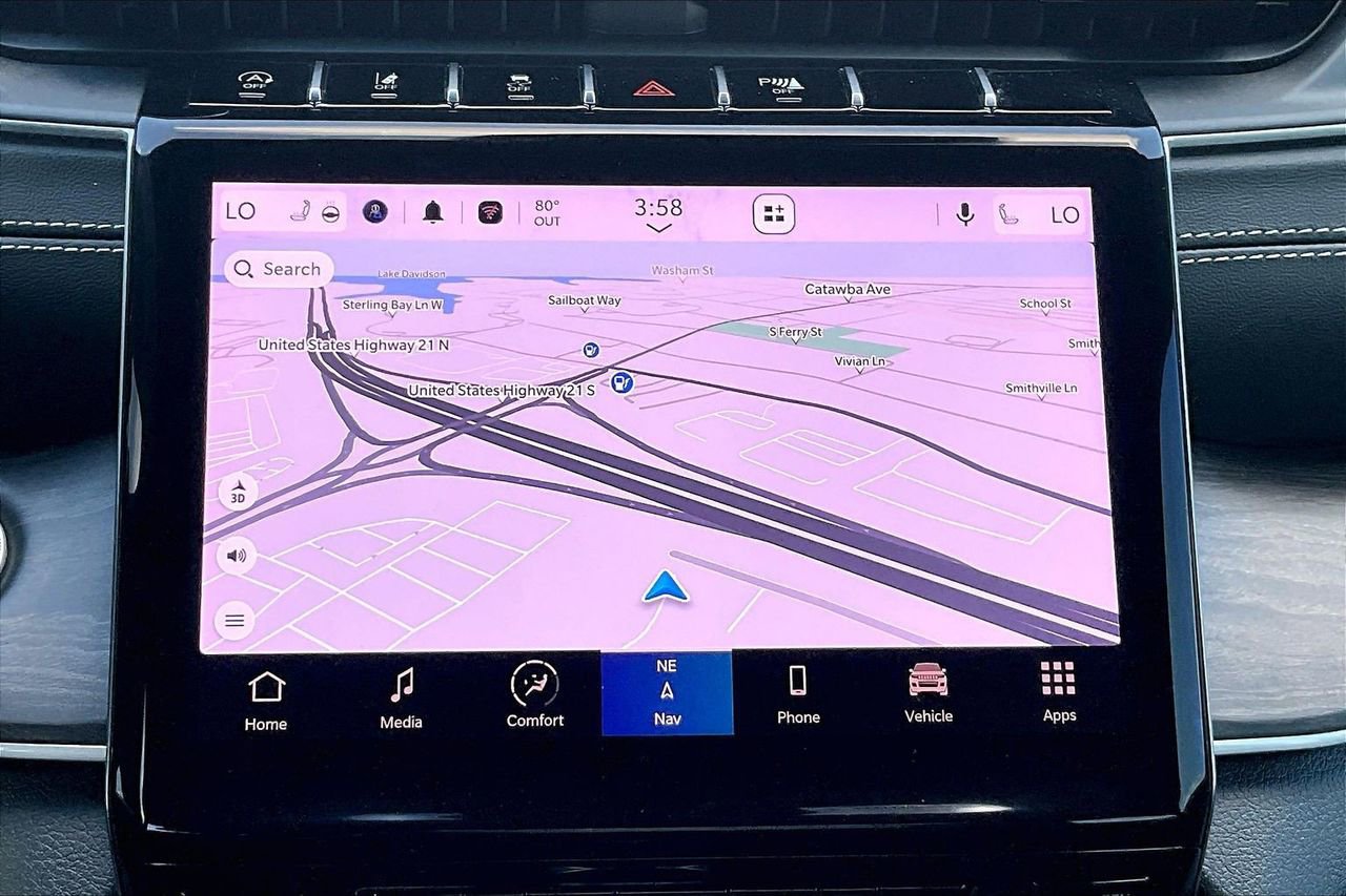 Certified 2025 Jeep Grand Cherokee Limited w/ Black Appearance Package image 14