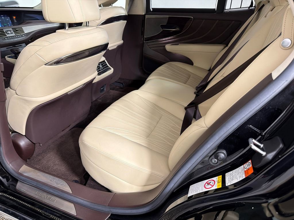 Used 2019 Lexus LS 500 w/ Luxury Package image 23