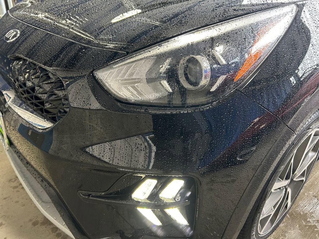 Used 2021 Kia Niro Touring image 36