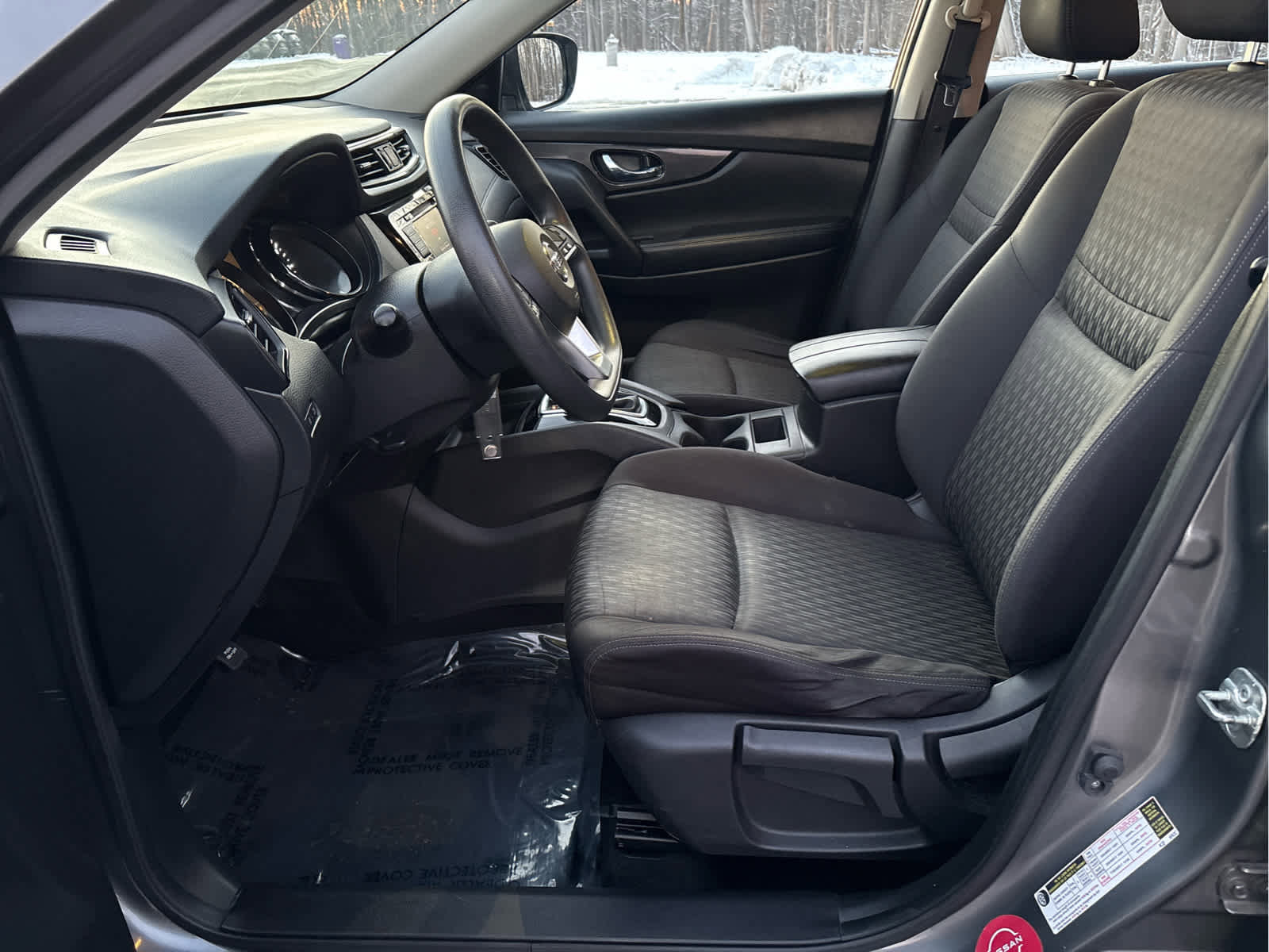 Used 2018 Nissan Rogue S image 15