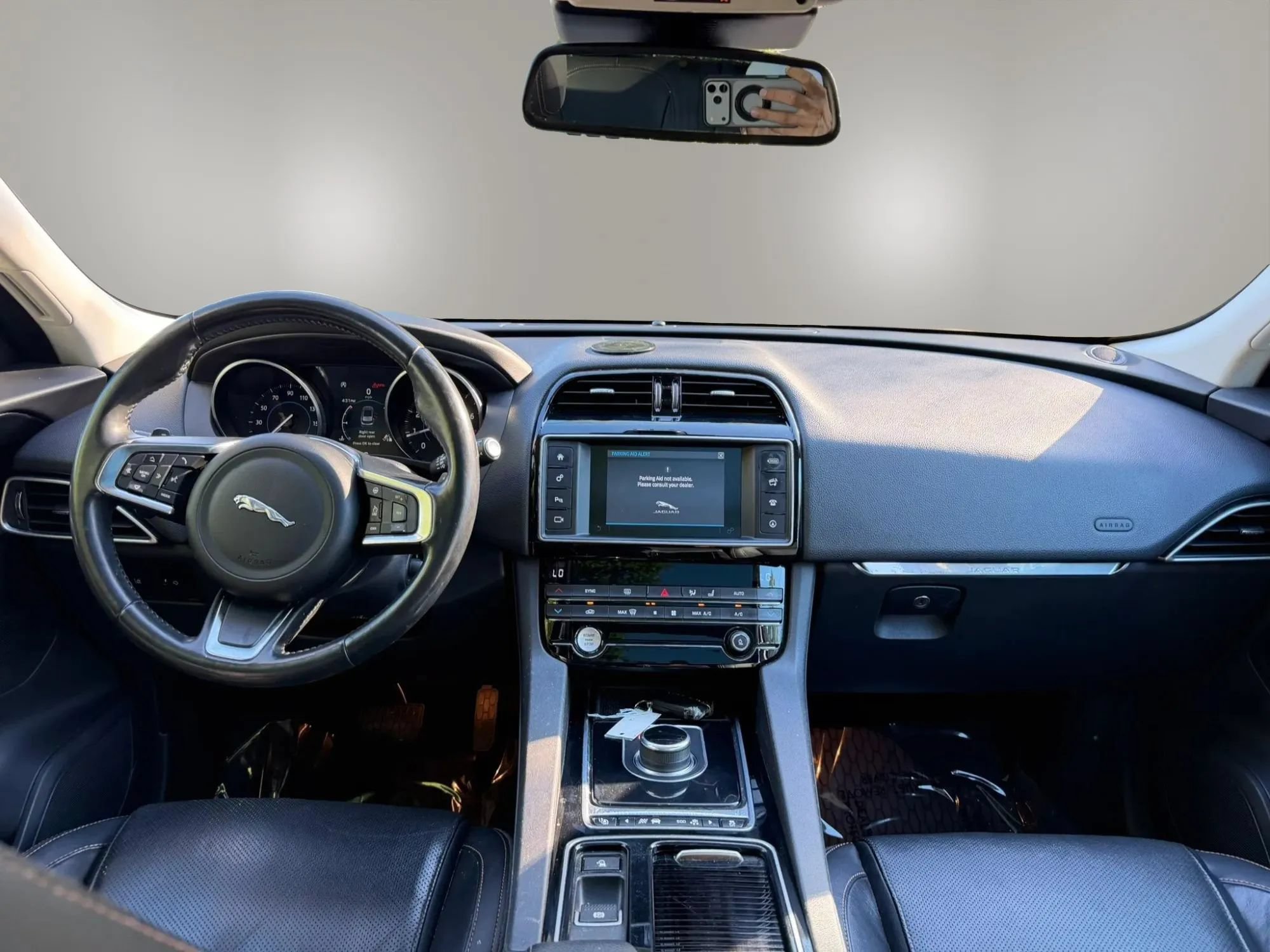 Used 2018 Jaguar F-PACE Prestige AWD/4WD image 19