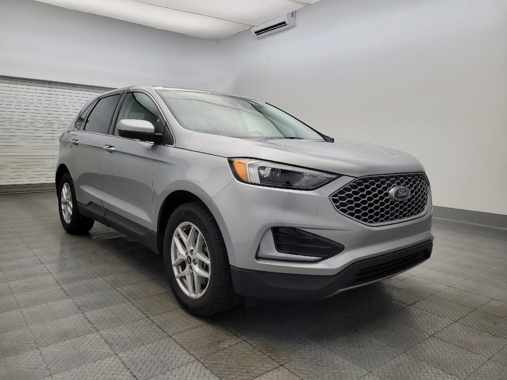Used 2024 Ford Edge SEL image 13