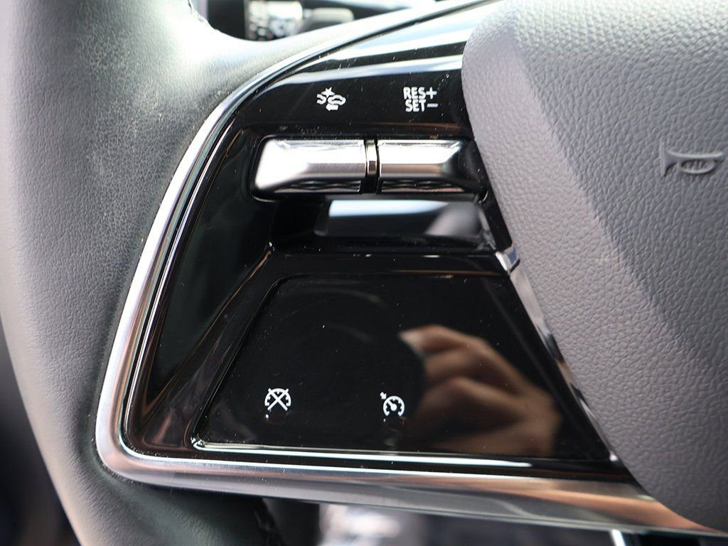 Used 2024 Cadillac Lyriq Tech w/ Driver Assist Package image 47