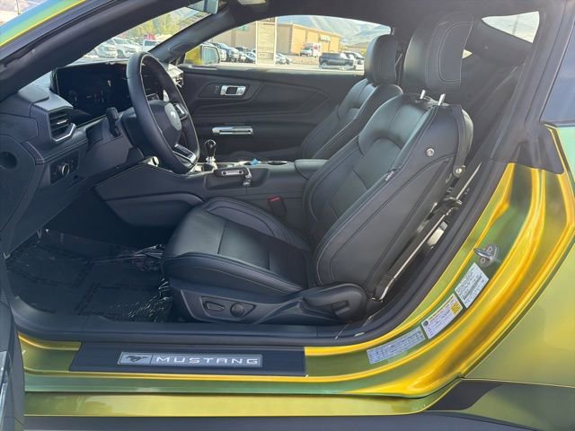 Used 2025 Ford Mustang GT Premium w/ GT Performance Package RWD image 15