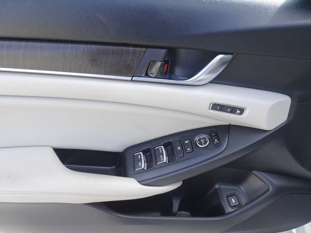 Certified 2018 Honda Accord Touring image 8