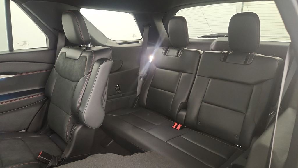 New 2026 Ford Explorer ST image 10