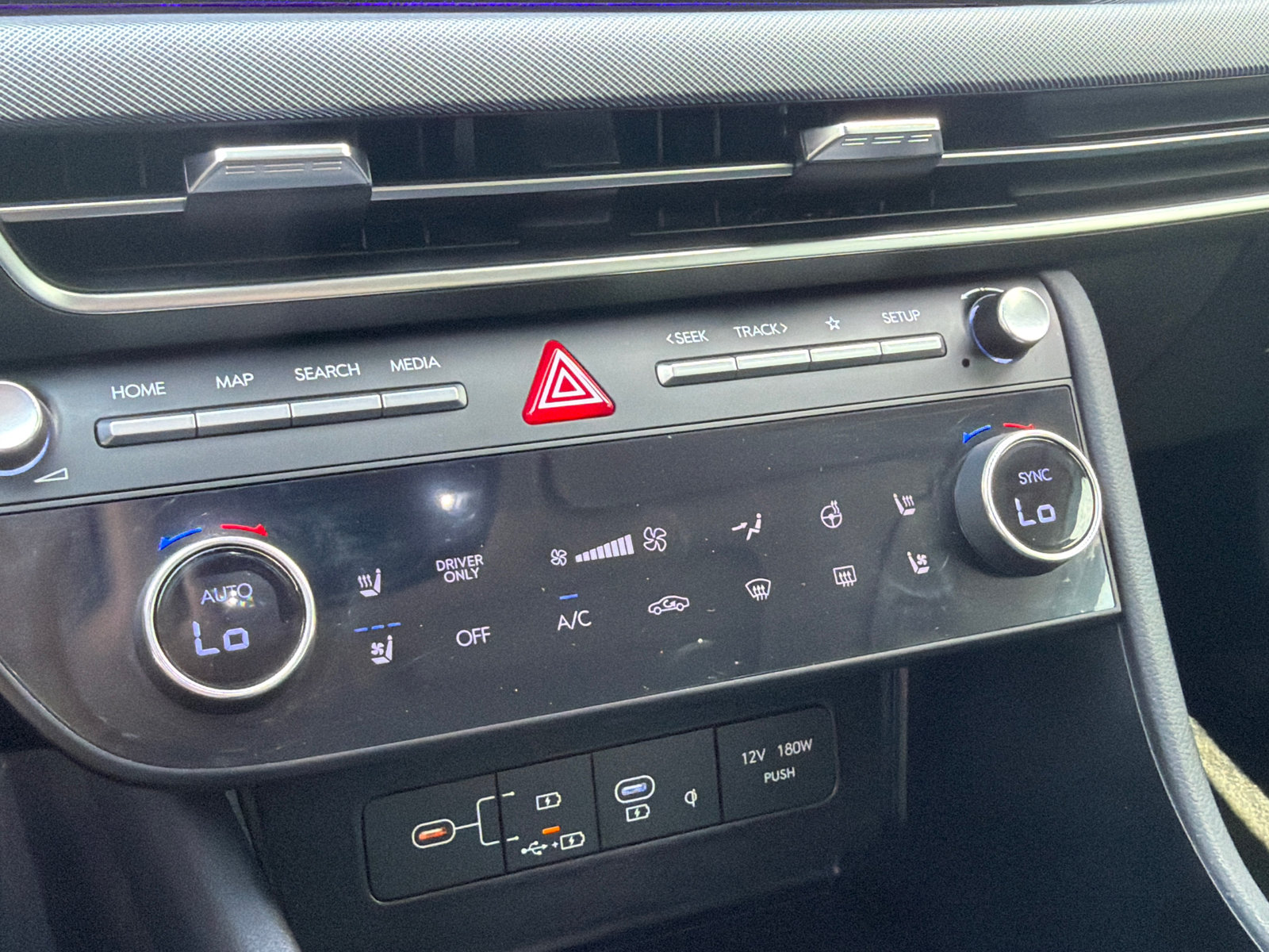 Certified 2025 Hyundai Sonata Limited FWD image 32