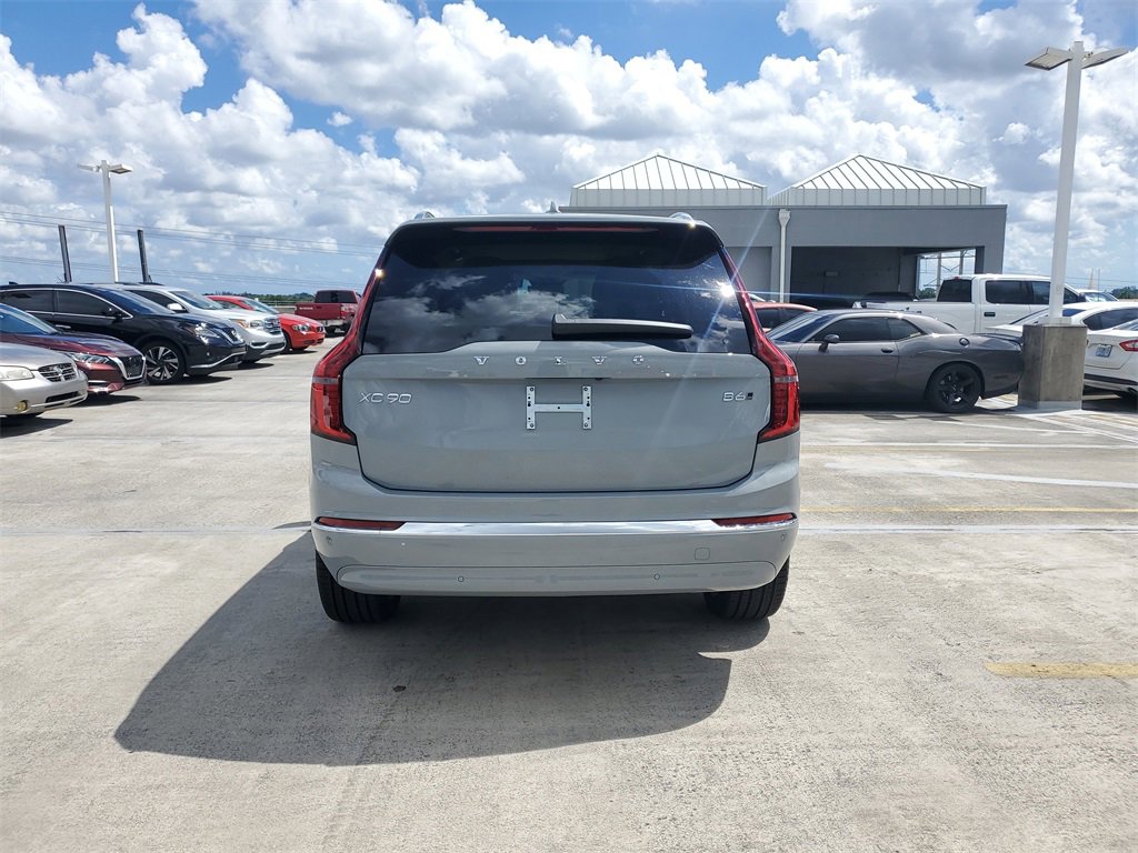 New 2026 Volvo XC90 B6 Ultra image 4