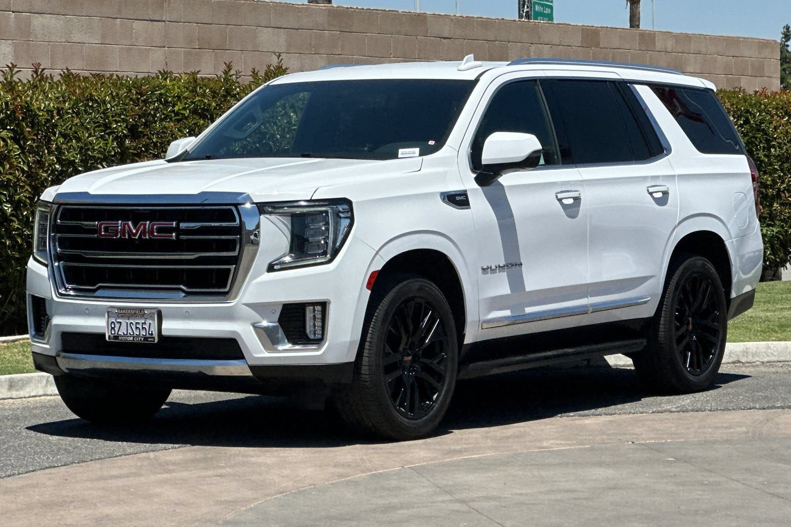 Used 2022 GMC Yukon SLT w/ SLT Luxury Package RWD image 8