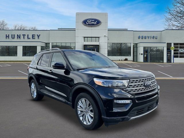Used 2023 Ford Explorer Limited AWD/4WD image 3