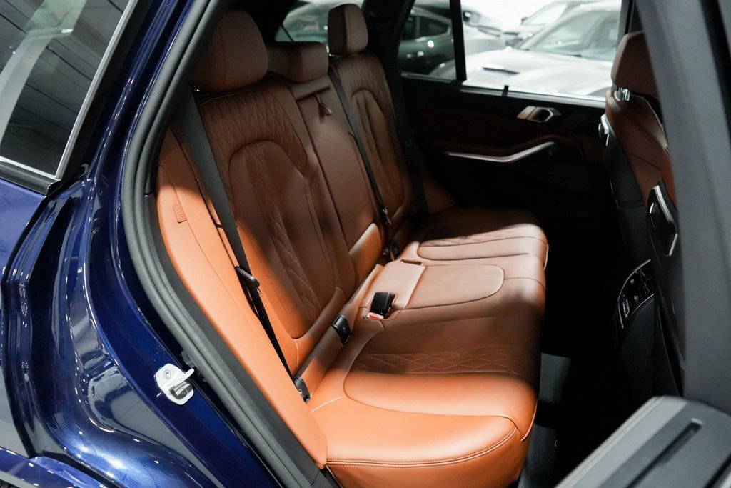 Used 2025 BMW X5 M60i image 33