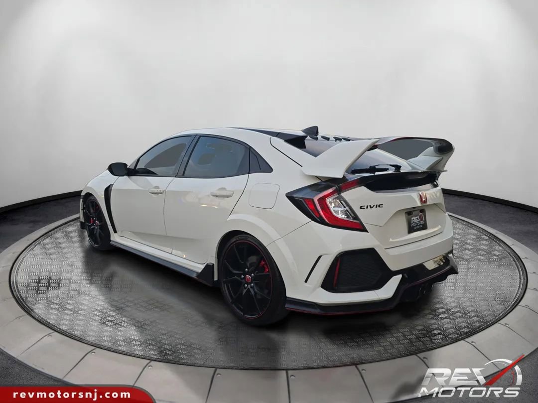 Used 2017 Honda Civic Type R image 3