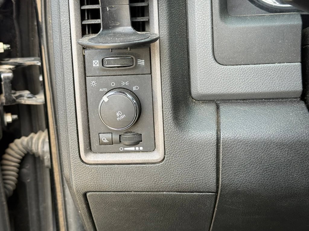 Used 2014 RAM 1500 Express w/ Black Ram 1500 Express Group AWD/4WD image 19