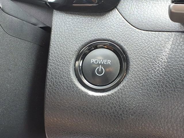 Used 2025 Toyota Camry LE FWD image 10