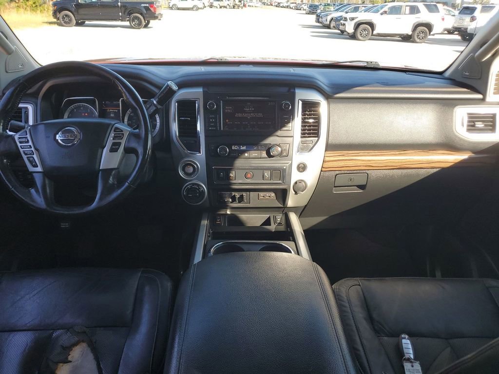 Used 2019 Nissan Titan SL w/ Chrome Package image 24