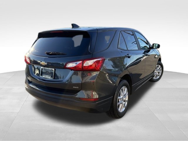 Used 2020 Chevrolet Equinox LS w/ LS Convenience Package AWD/4WD image 5