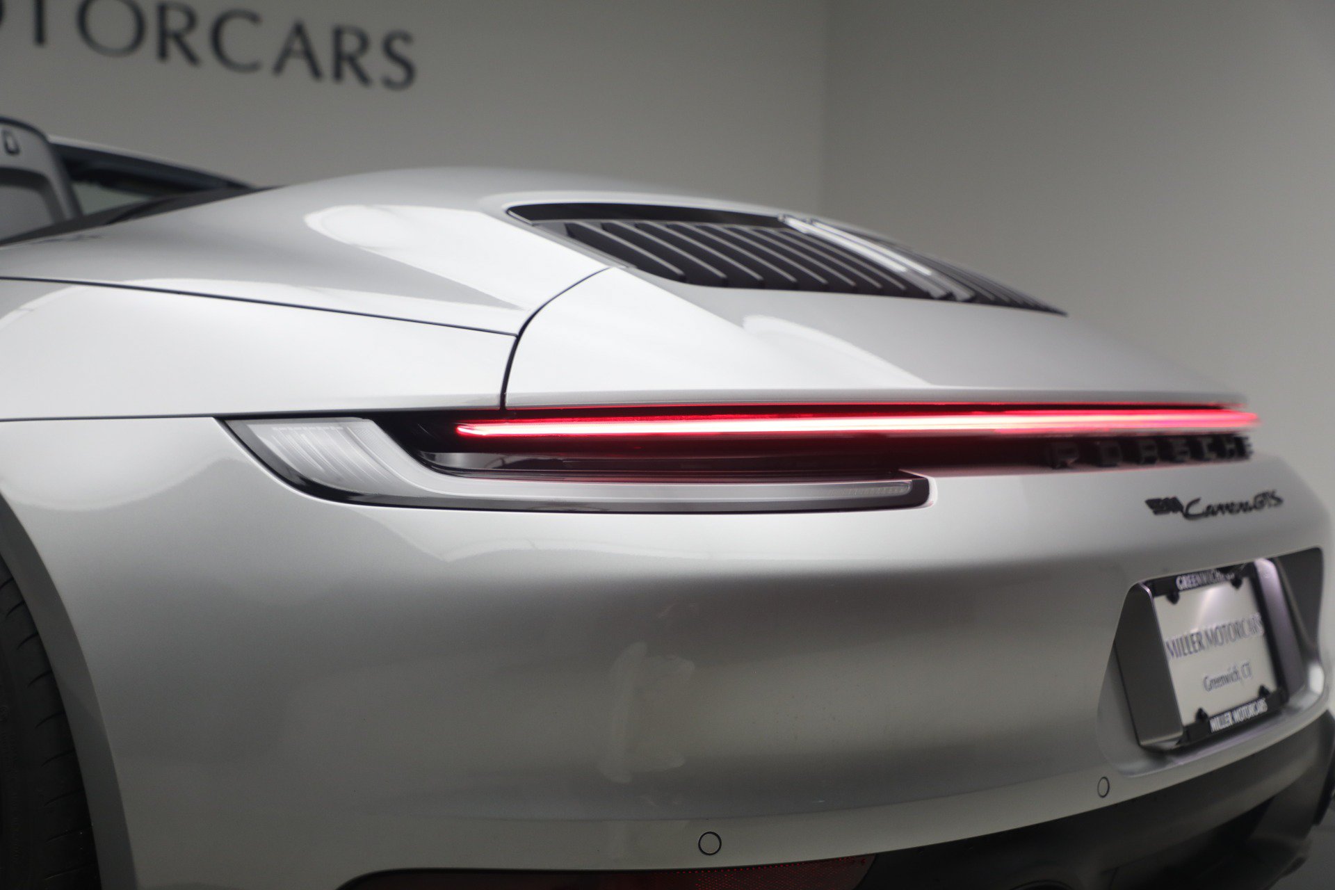 Used 2024 Porsche 911 Carrera GTS RWD image 36