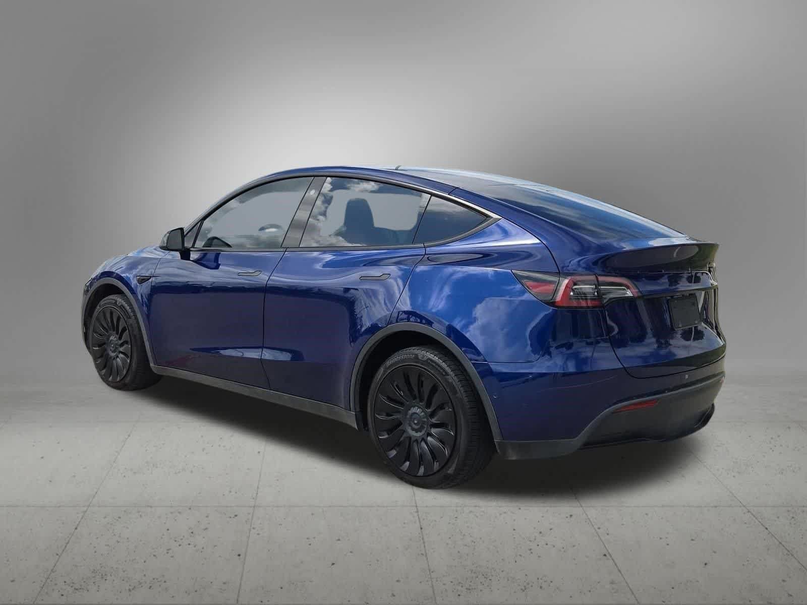 Used 2022 Tesla Model Y Long Range AWD/4WD image 4
