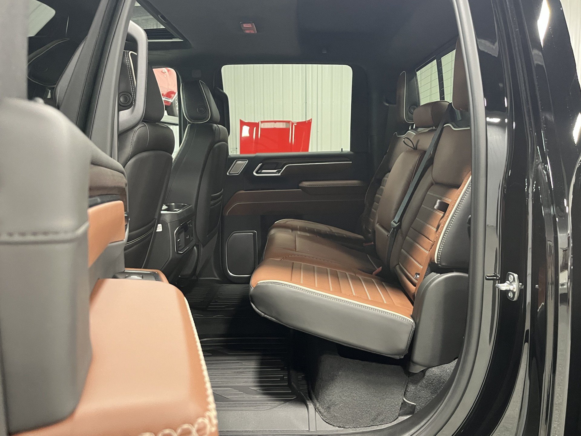 New 2026 GMC Sierra 3500 Denali Ultimate AWD/4WD image 9