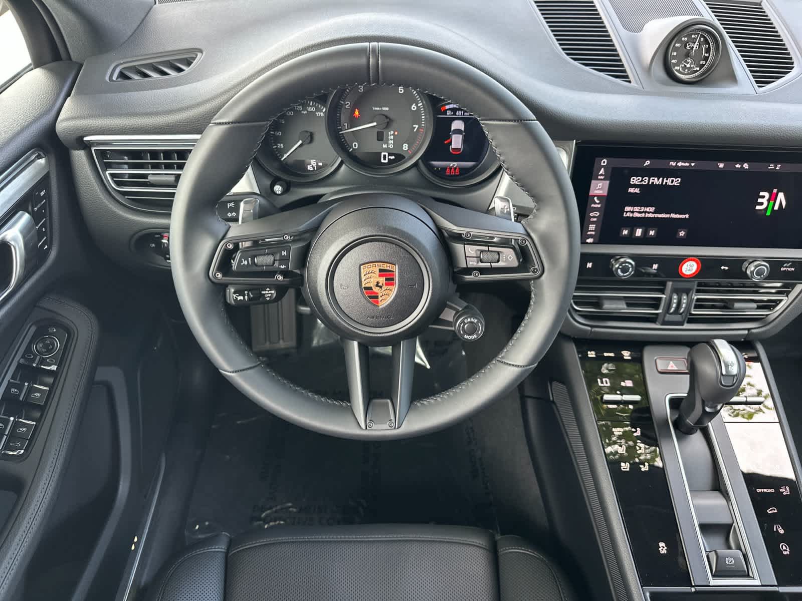New 2026 Porsche Macan AWD/4WD image 15