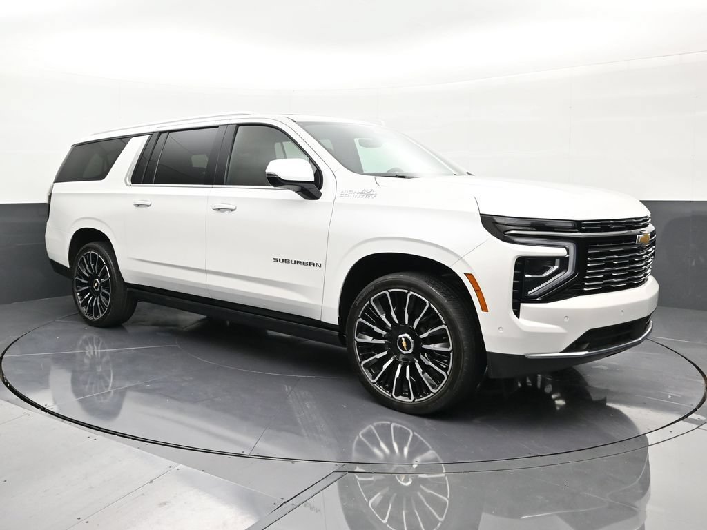 Used 2025 Chevrolet Suburban High Country AWD/4WD image 7