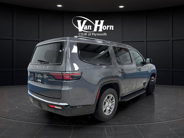 Used 2023 Jeep Wagoneer 4WD w/ HD Trailer Tow Package image 7
