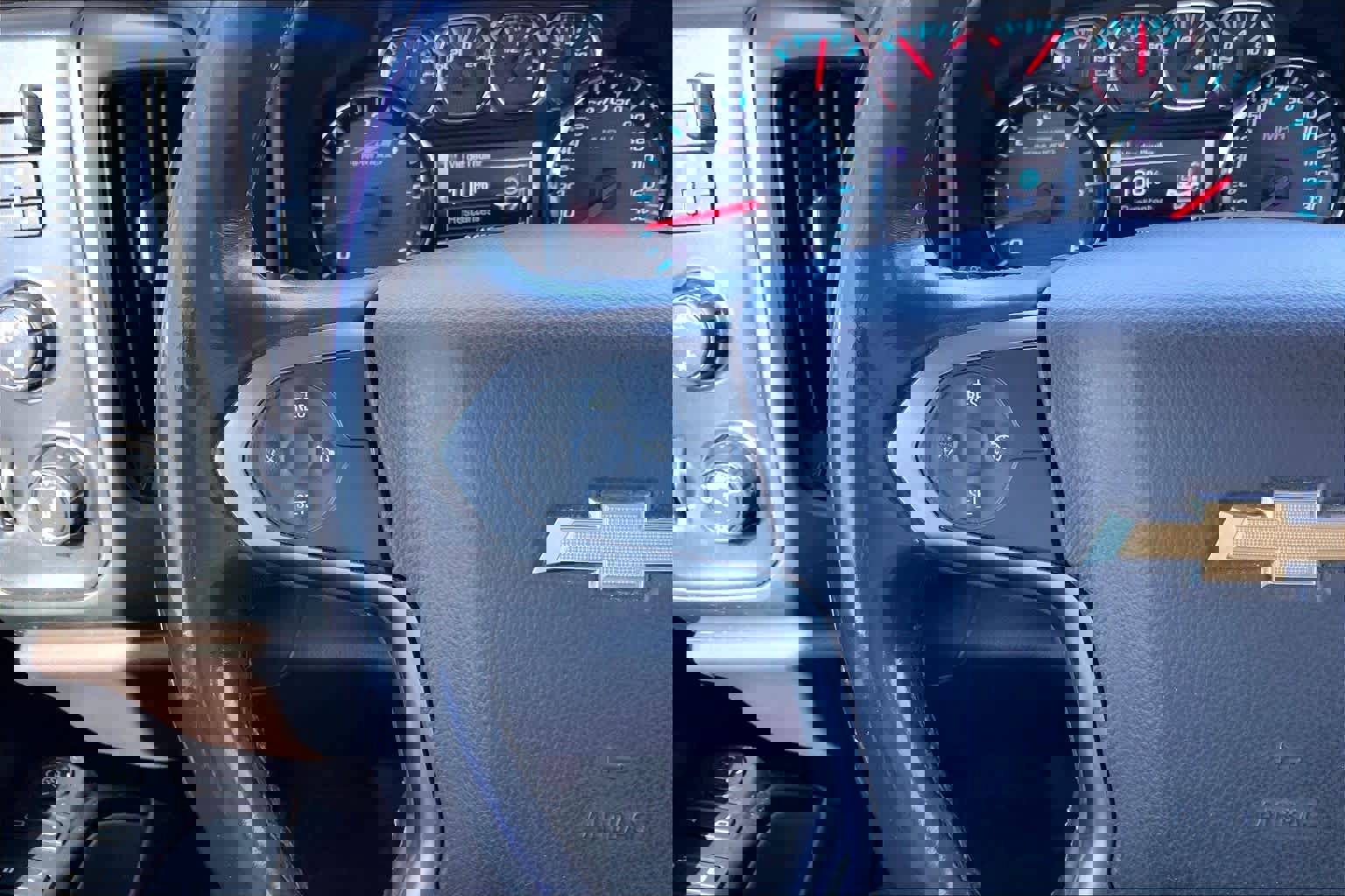 Used 2018 Chevrolet Silverado 1500 LT w/ All Star Edition image 21