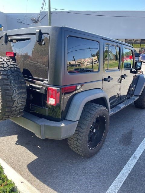 Used 2015 Jeep Wrangler Unlimited Sport w/ Quick Order Package 24S AWD/4WD image 3