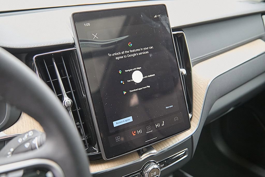 New 2026 Volvo XC60 B5 Ultra w/ Protection Package Premier image 12