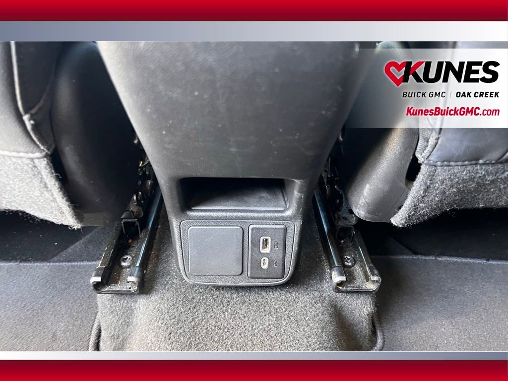 Used 2024 Buick Encore GX Sport Touring image 12