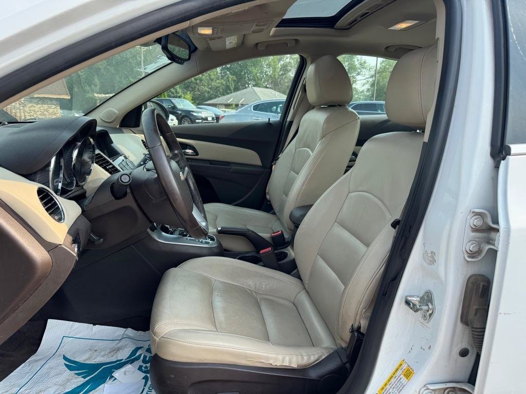 Used 2015 Chevrolet Cruze LTZ w/ Sun, Sound and Sport Package FWD image 13