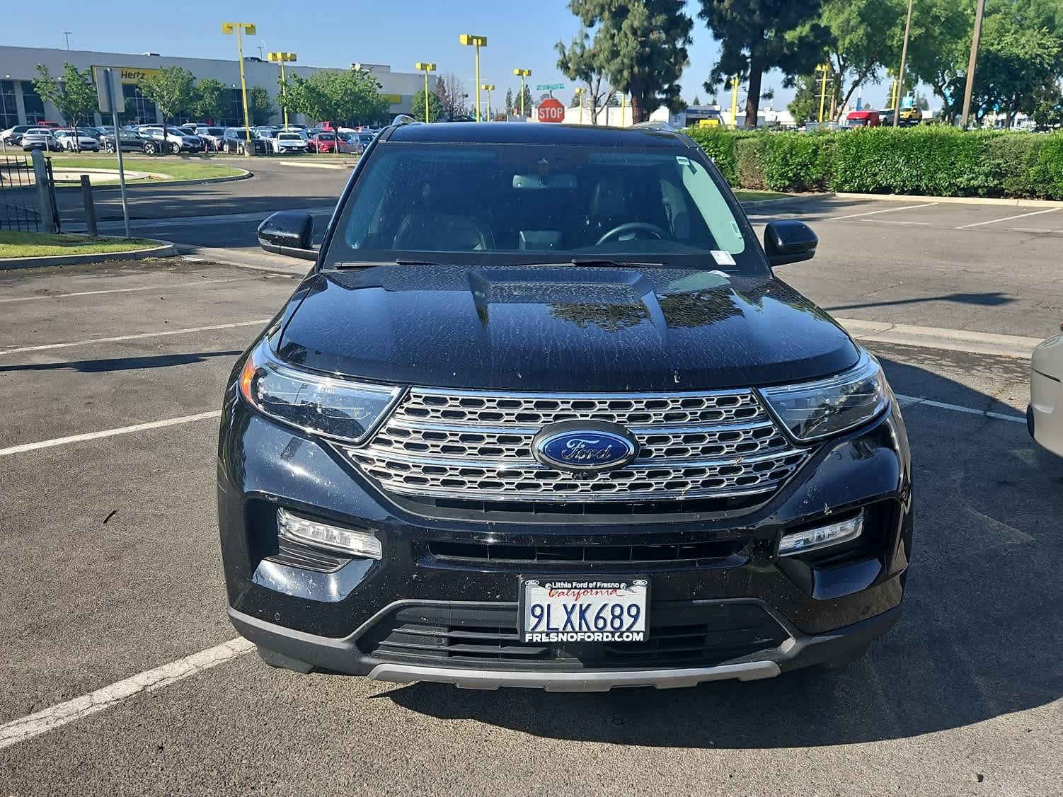 Used 2023 Ford Explorer Limited w/ Limited Technology Package image 4