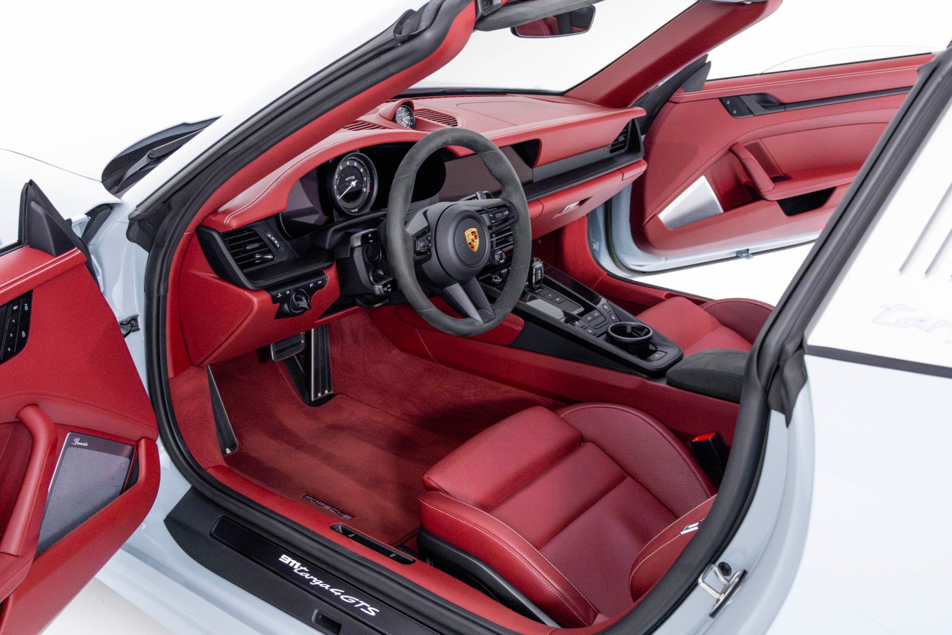 Used 2023 Porsche 911 Targa 4 GTS image 16