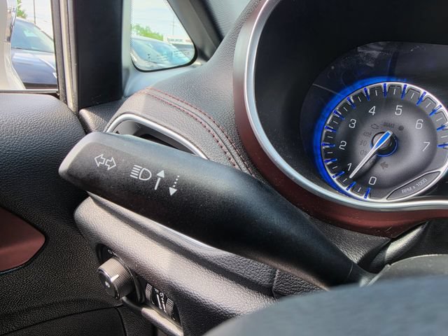 Used 2020 Chrysler Pacifica Limited FWD image 33
