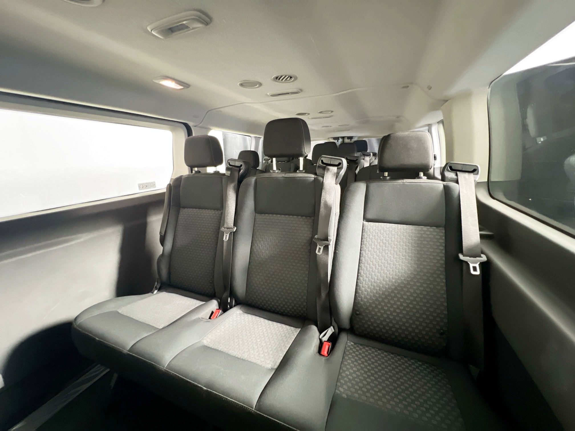 Used 2023 Ford Transit 350 XLT image 28