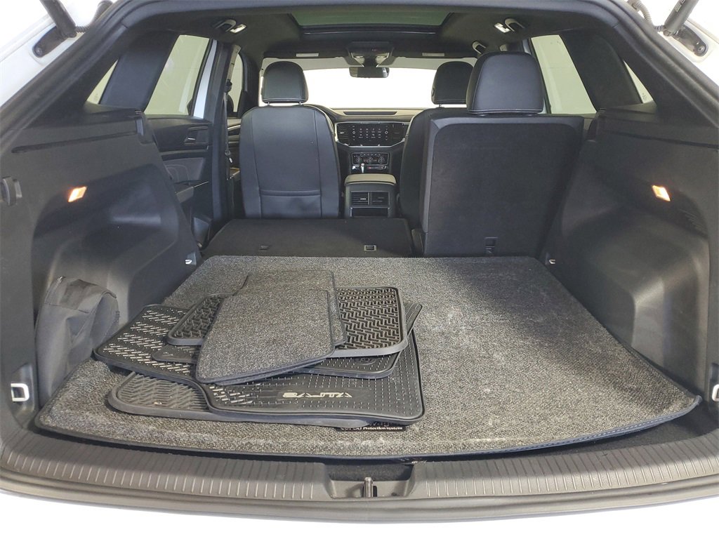 Used 2023 Volkswagen Atlas Cross Sport SEL R-Line image 26