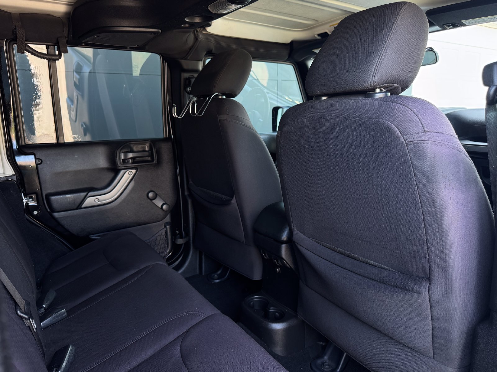 Used 2015 Jeep Wrangler Unlimited Sport AWD/4WD image 16