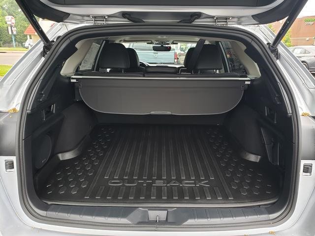 Used 2024 Subaru Outback Limited image 5