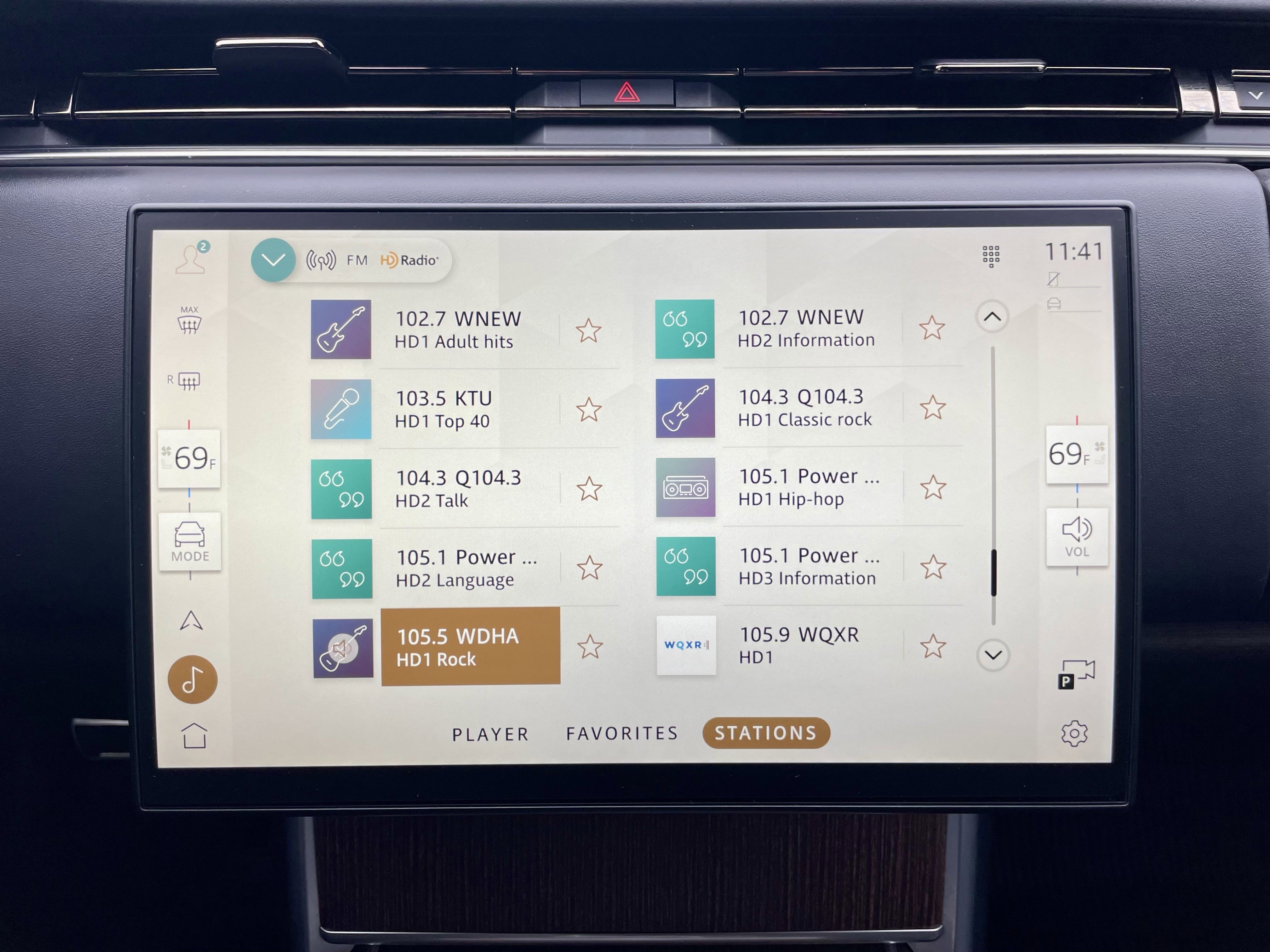 Certified 2025 Land Rover Range Rover SE image 29