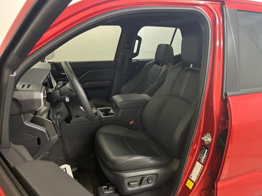 Used 2025 Toyota 4Runner Limited image 18