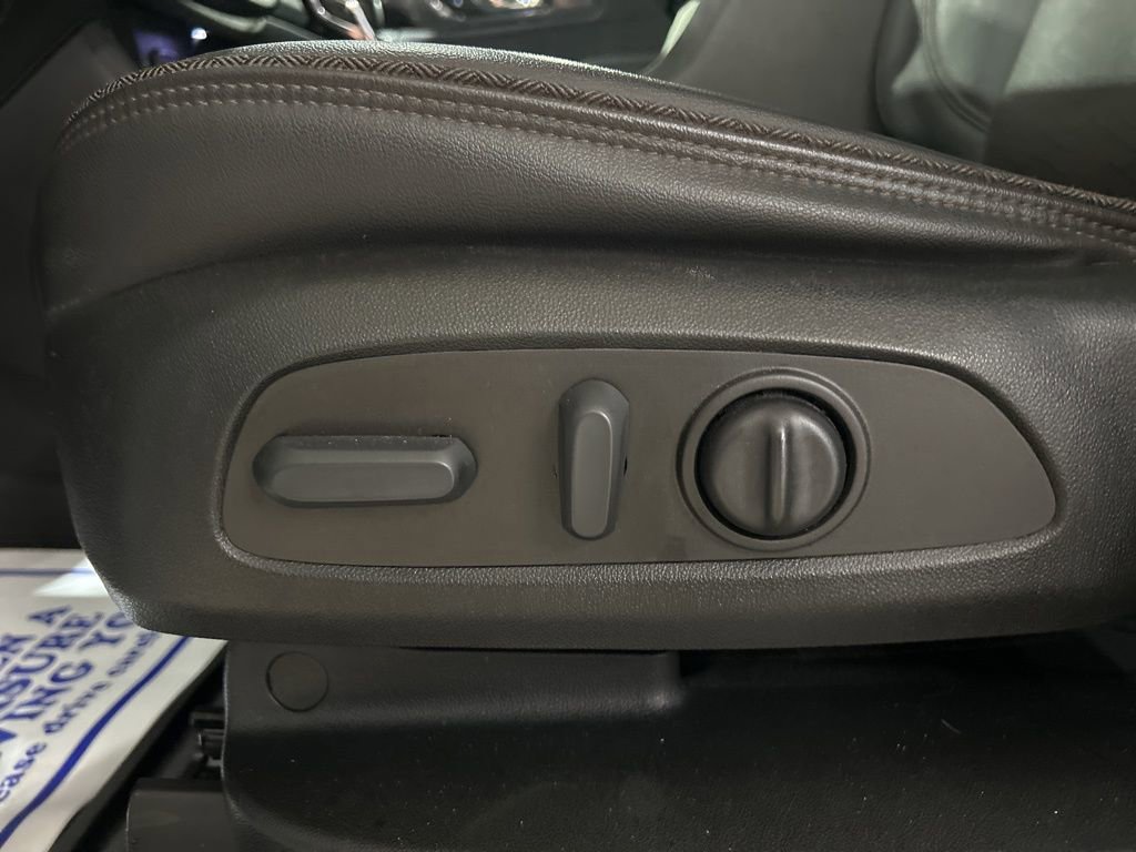 Used 2022 Chevrolet Traverse High Country image 18