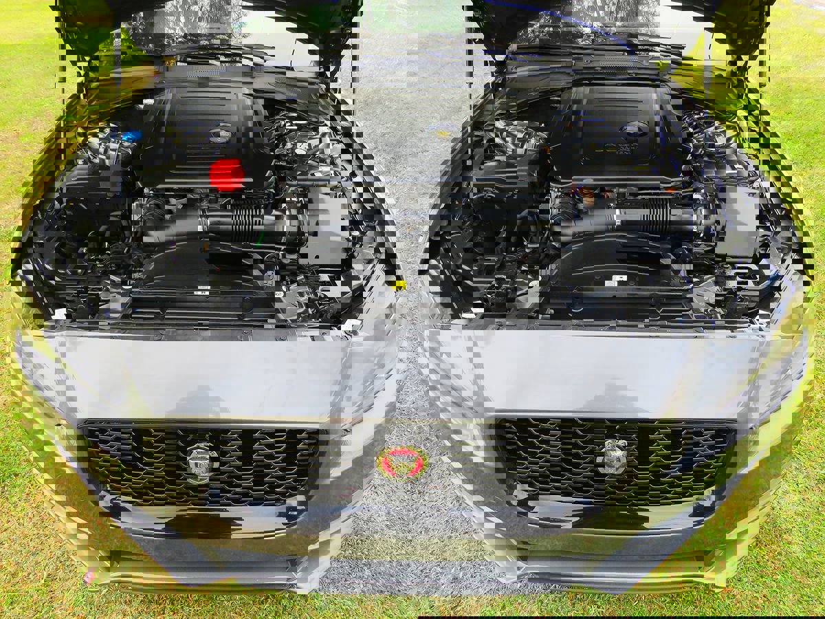 Used 2018 Jaguar XE Prestige image 13