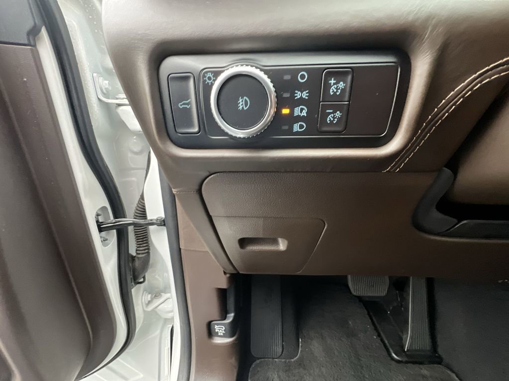 Used 2023 Ford Explorer King Ranch w/ Technology Package image 18