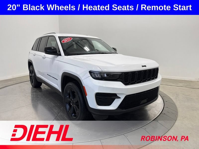 Used 2023 Jeep Grand Cherokee Altitude AWD/4WD image 1