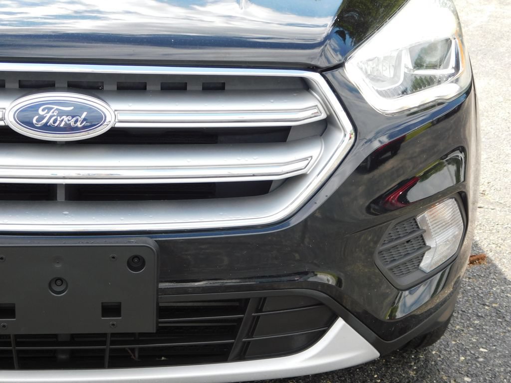 Used 2017 Ford Escape Titanium FWD image 9