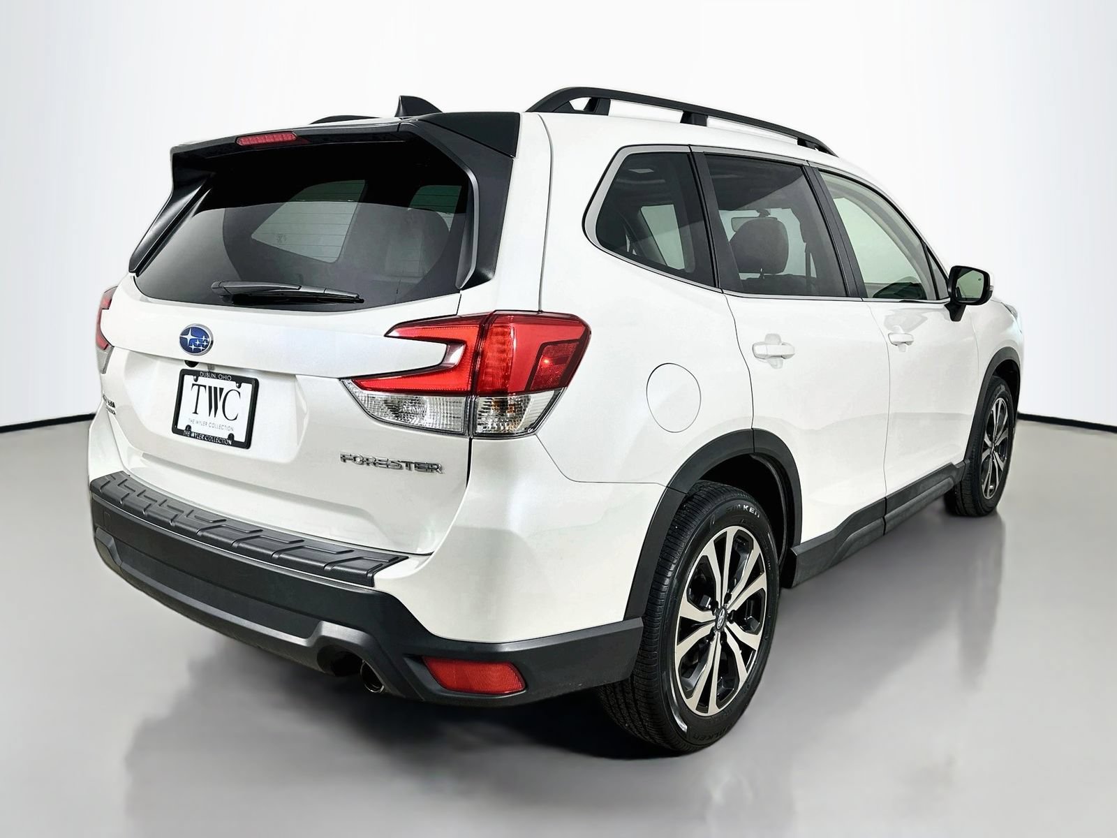 Used 2024 Subaru Forester Limited AWD/4WD image 5