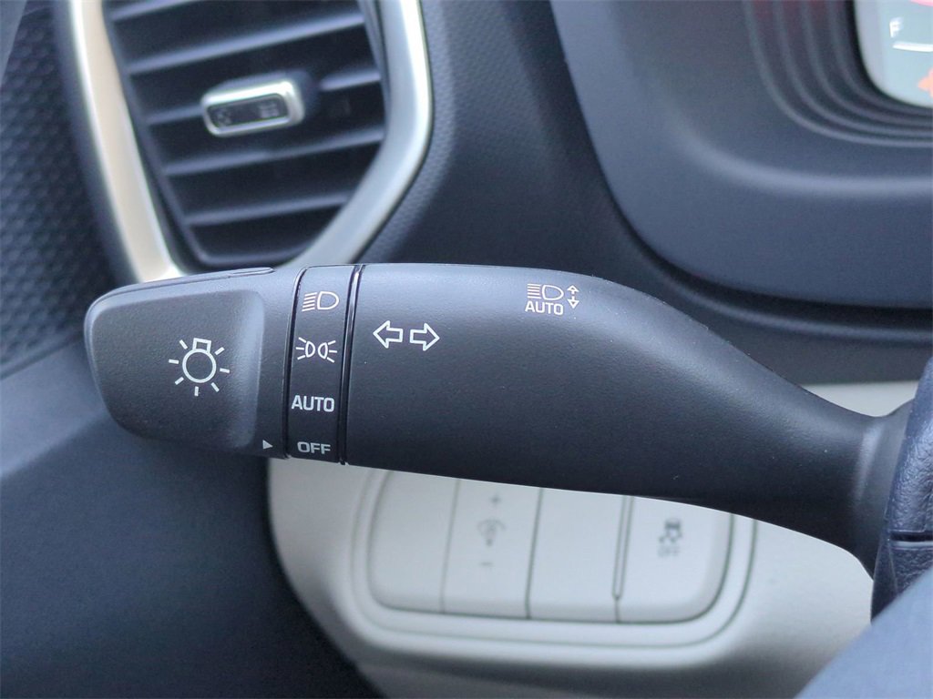 New 2025 Hyundai Venue Limited image 27