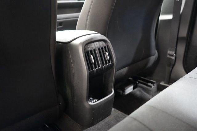 Used 2025 Hyundai Kona SEL FWD image 29