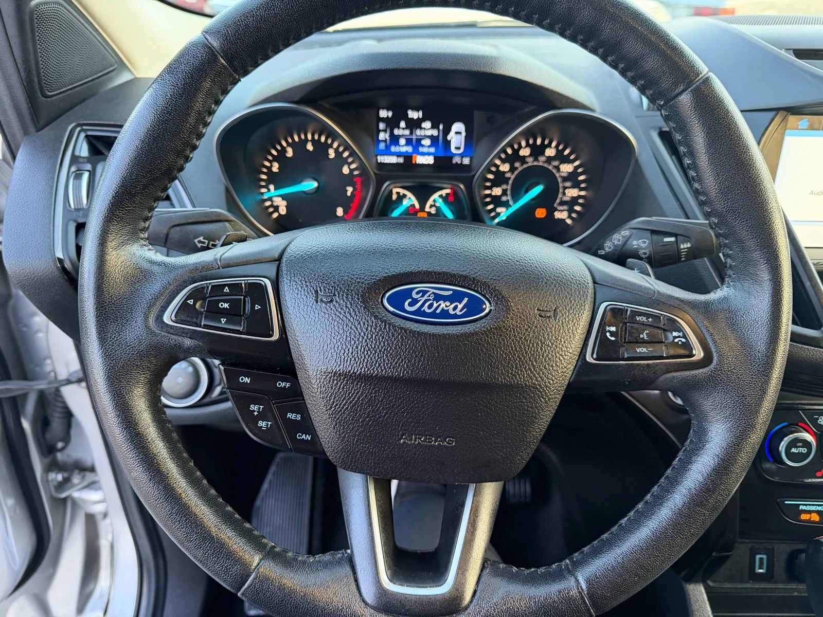 Used 2017 Ford Escape Titanium FWD image 11