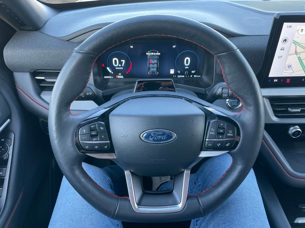 Used 2025 Ford Explorer ST-Line AWD/4WD image 25